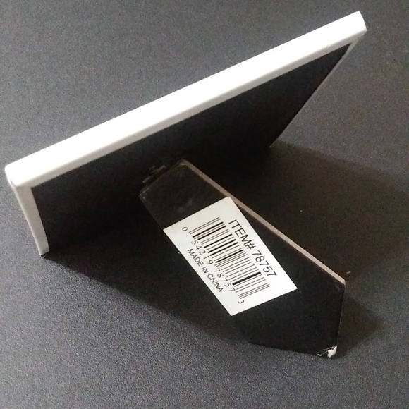 White Metal Photo Frame For Your Pets Picture - Picture 5 of 17